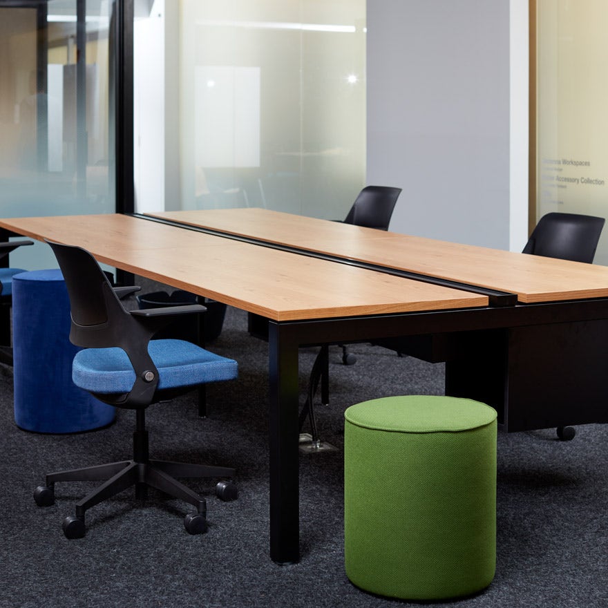 Knoll Ollo Task Chair with Shell Back, 5-Star Base