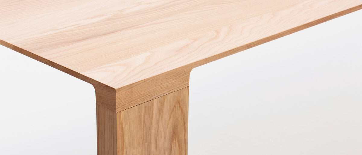 Radii Table by Bensen - lifestyle 16