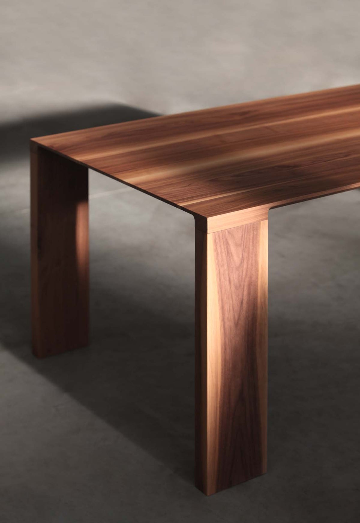 Radii Table by Bensen - gallery 12