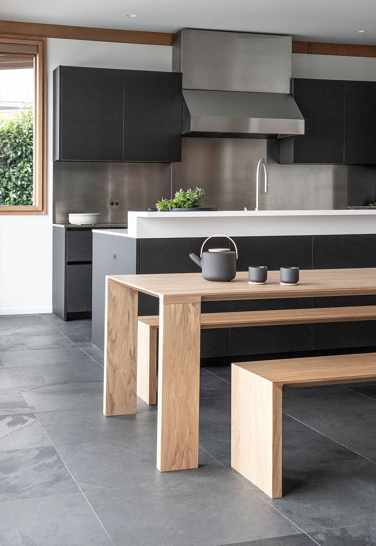Radii Table by Bensen - gallery 6