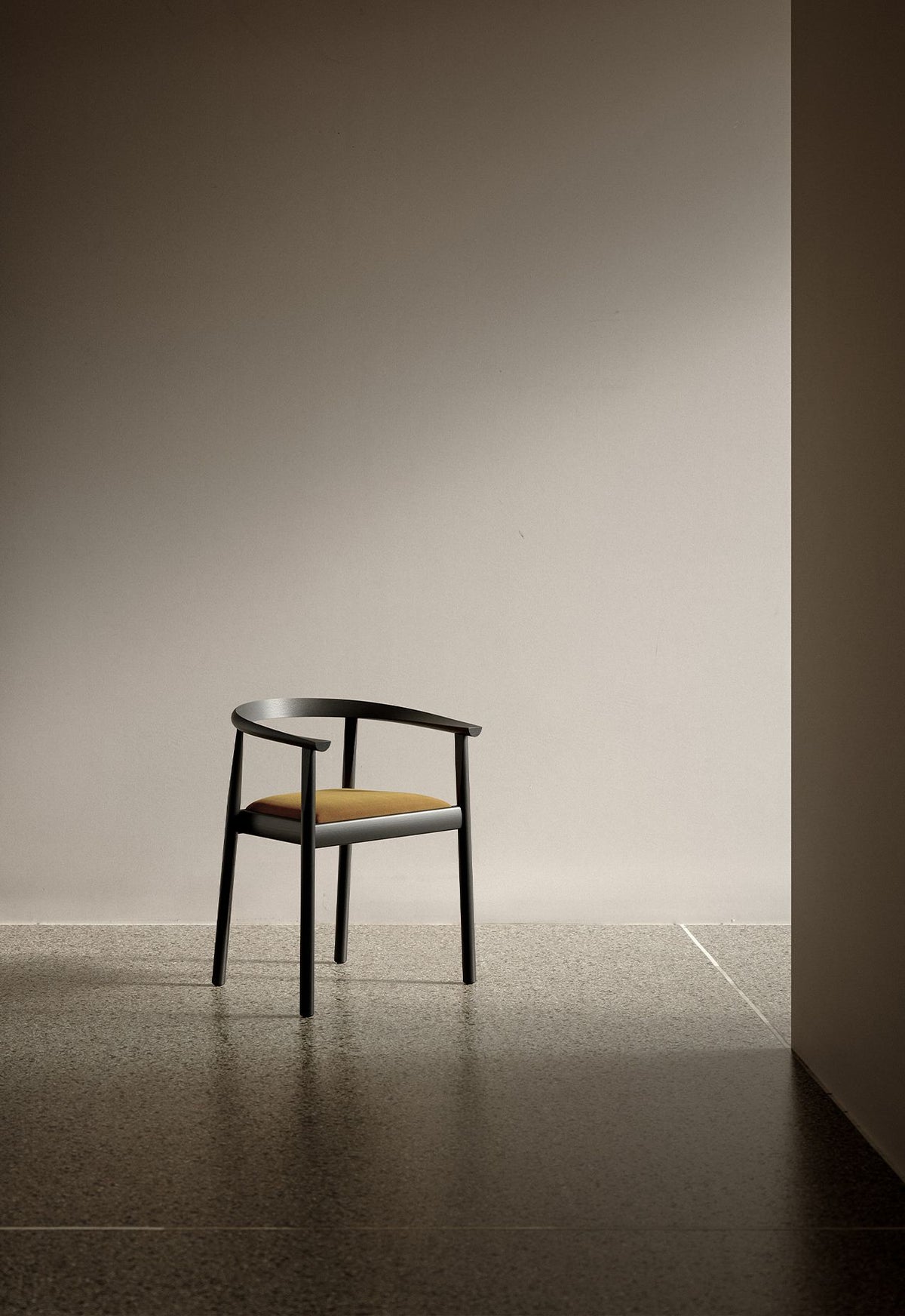 Tokyo - Upholstered Seat by Bensen - gallery 3