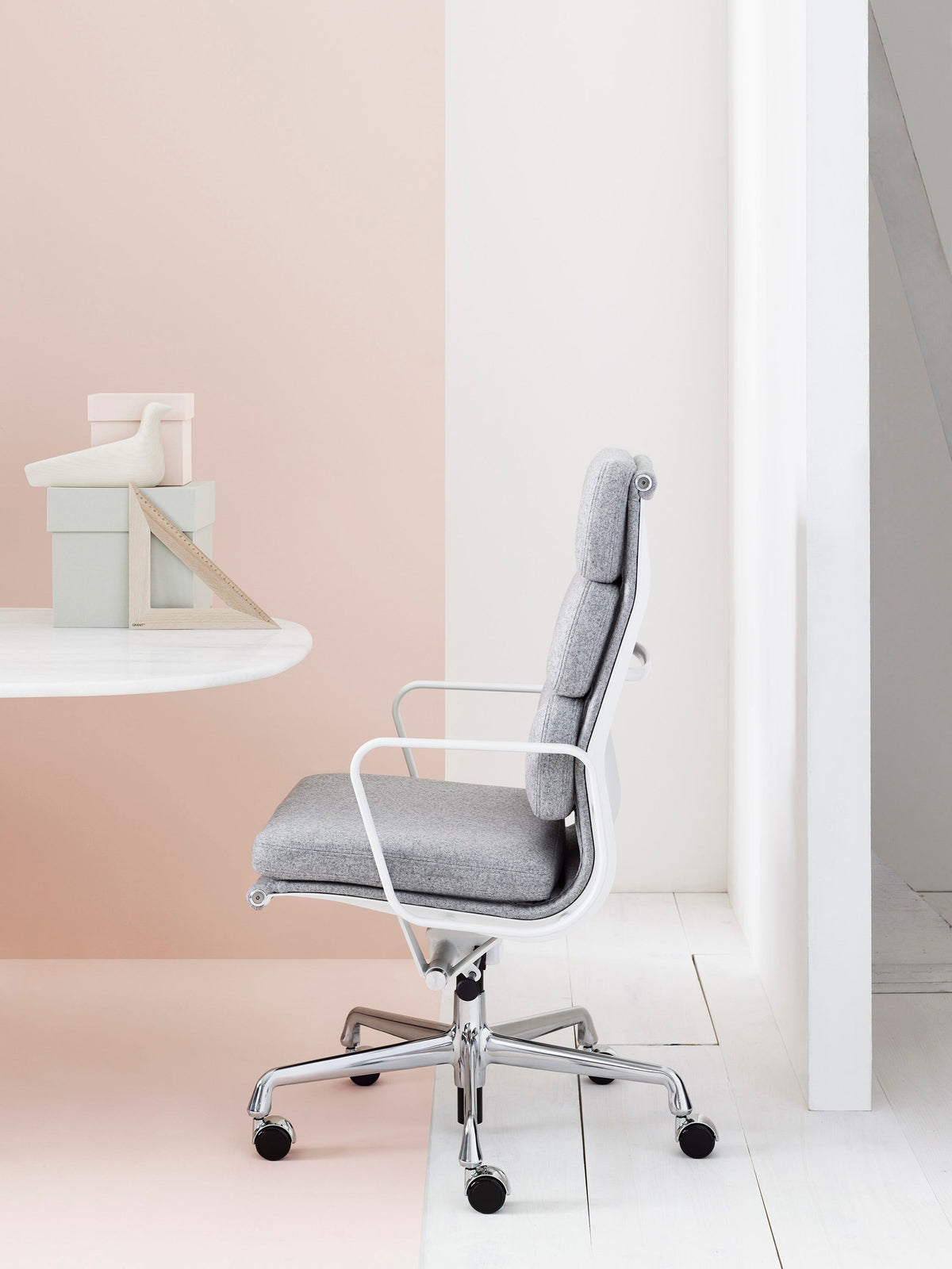 Herman Miller Eames® Soft Pad Executive Chair