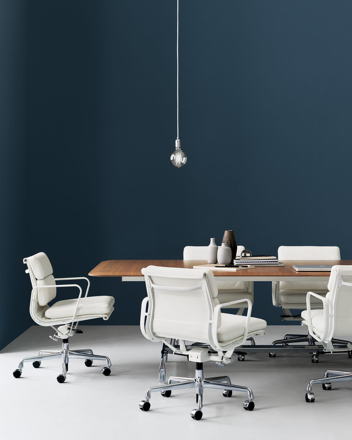 Herman Miller Eames® Soft Pad Management Chair