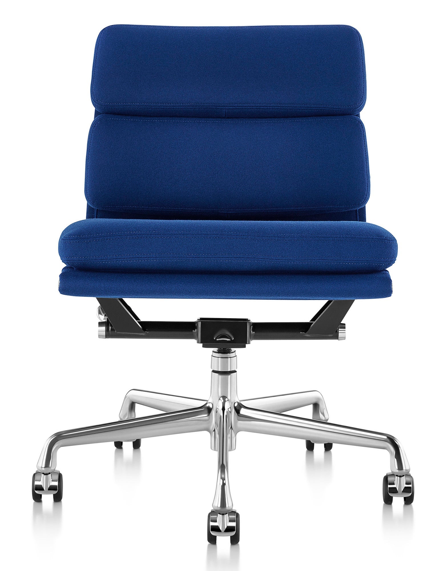 Herman Miller Eames® Soft Pad Management Chair