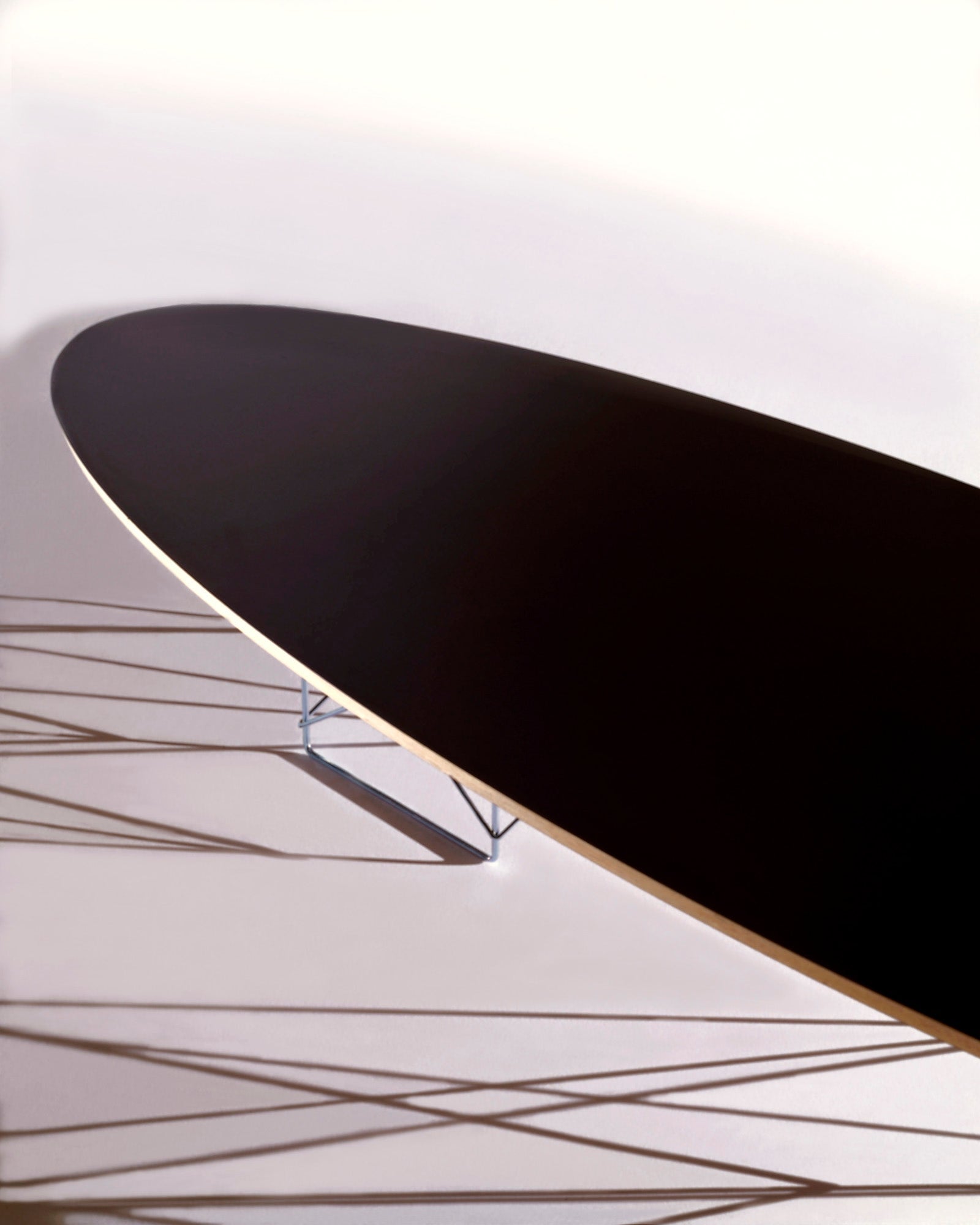 Herman Miller Eames® Wire Base Elliptical Table