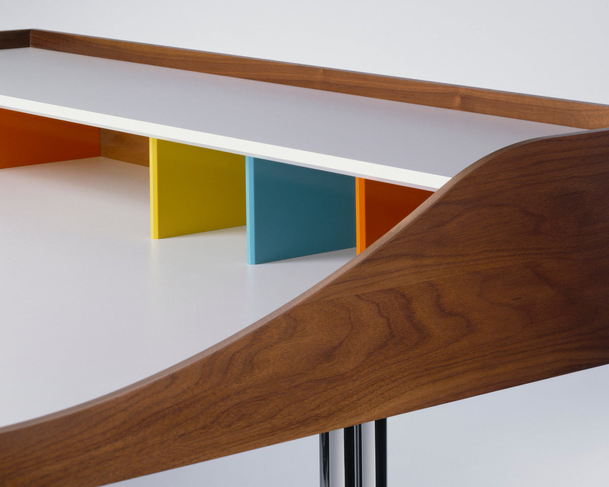 Herman Miller Nelson™ Swag Leg Desk
