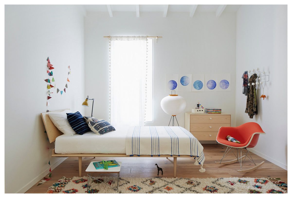 Herman Miller Nelson™ Thin Edge Bed