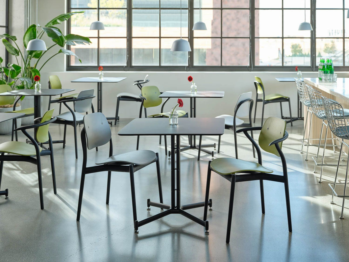 Knoll Iquo Chair