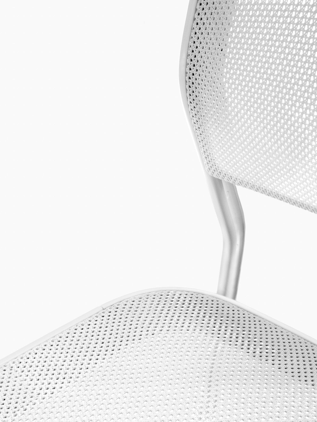 Knoll Newson Aluminum Chair