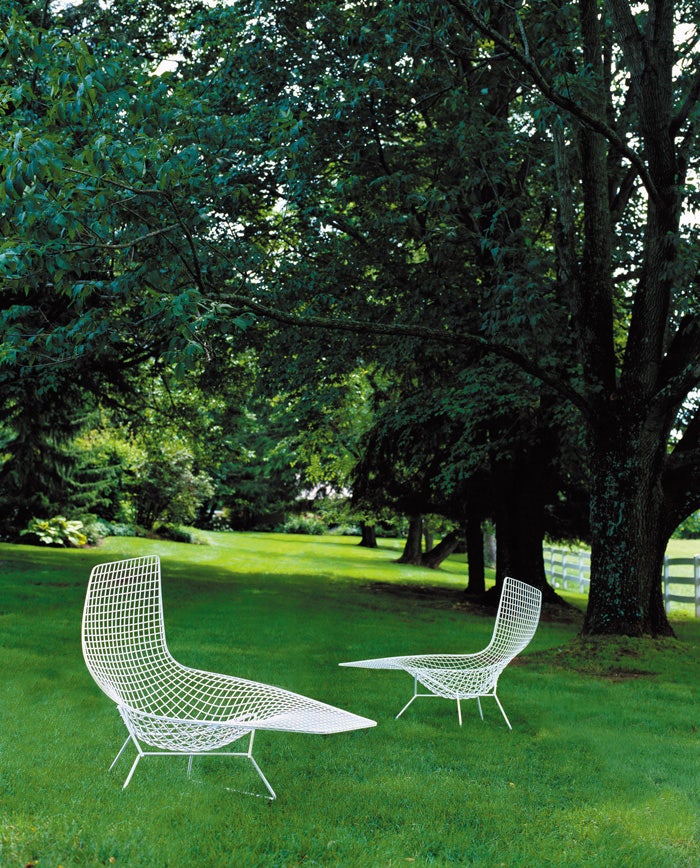 Knoll Harry Bertoia Asymmetric Chaise, Outdoor