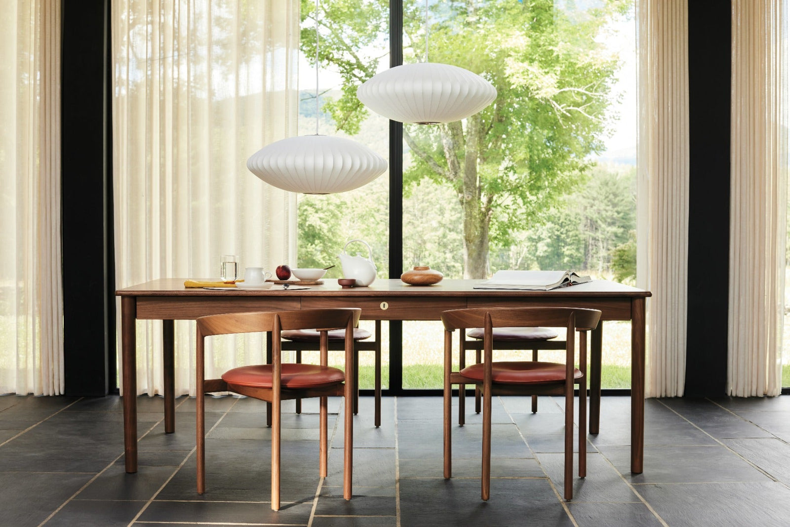 Herman Miller Nelson® Saucer® Bubble Pendant Lamp