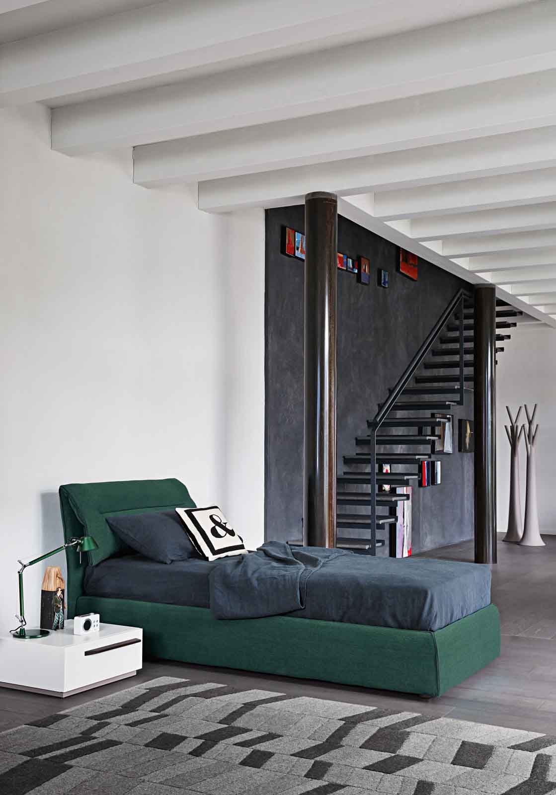 Campo single bed
