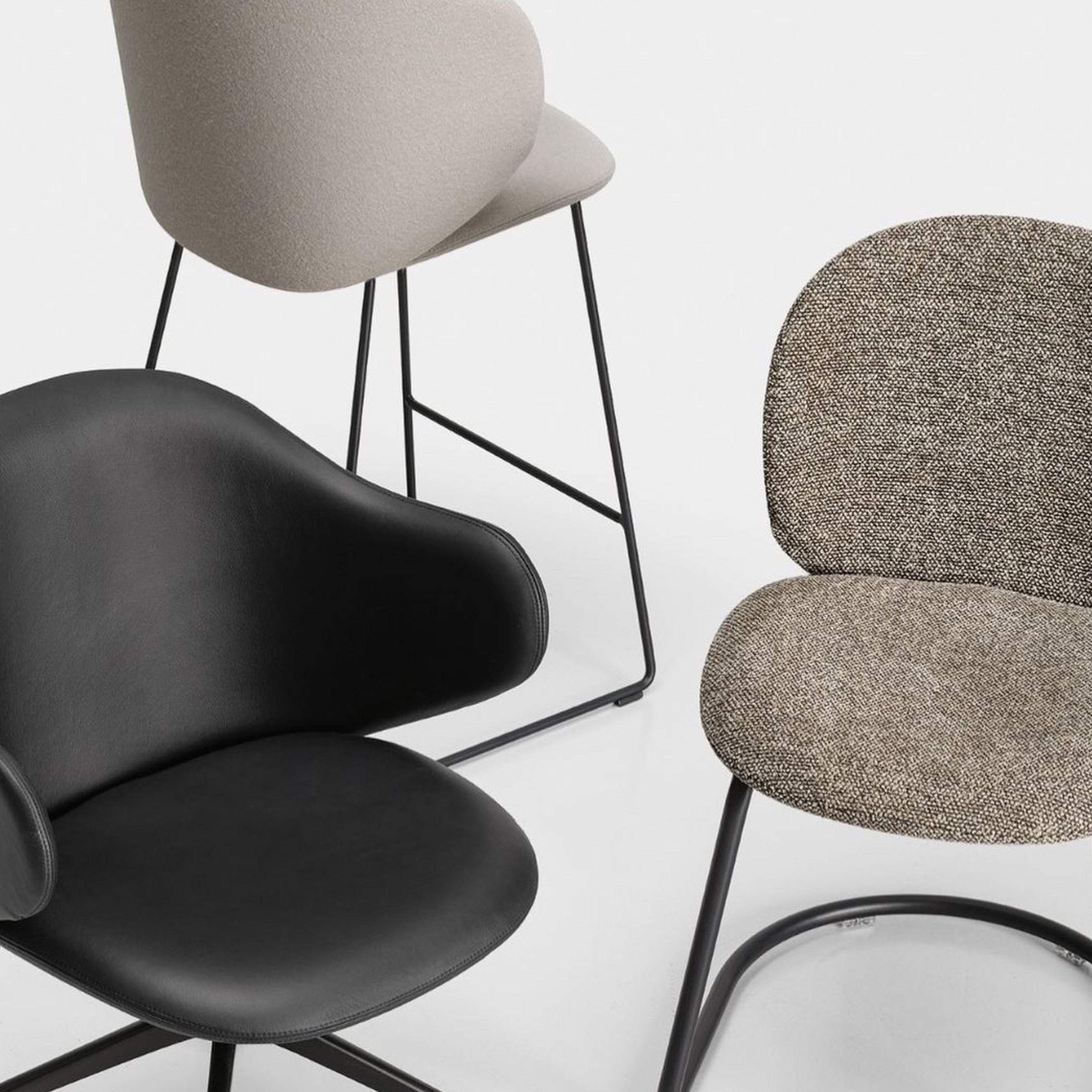 Dua Chair, Armchair & Stool