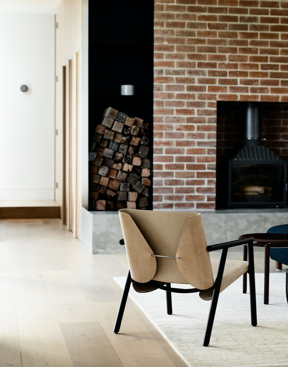 Chaise modèle 1085