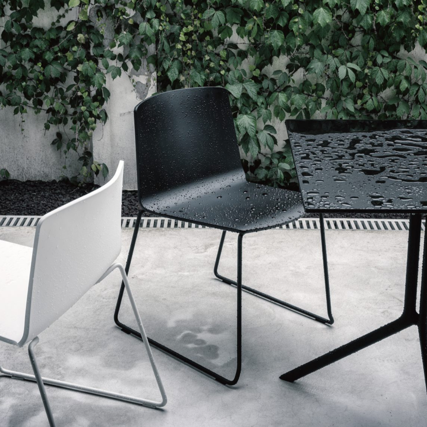 Chaise et tabouret Rama