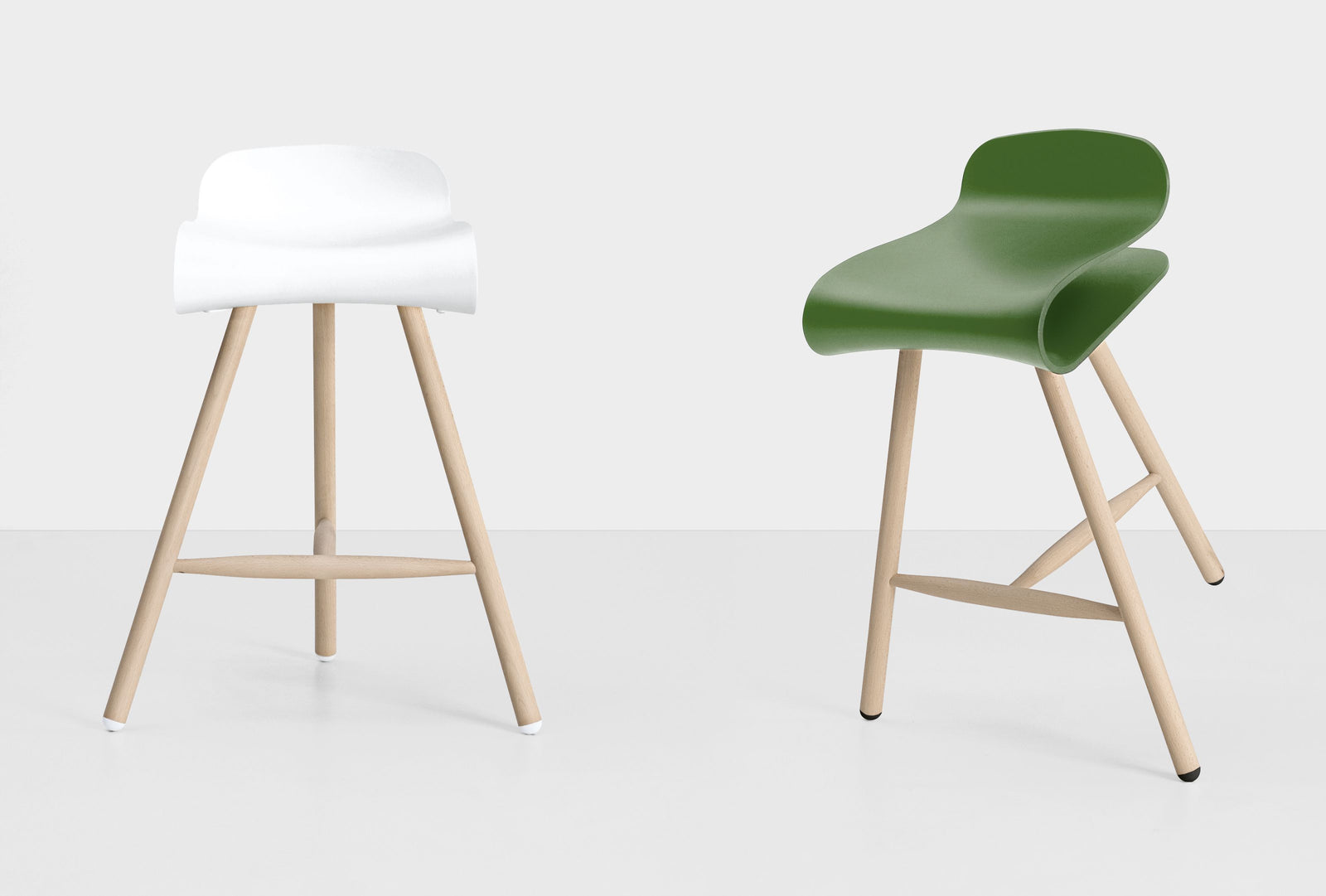 Tabouret BCN (Piètement en bois)