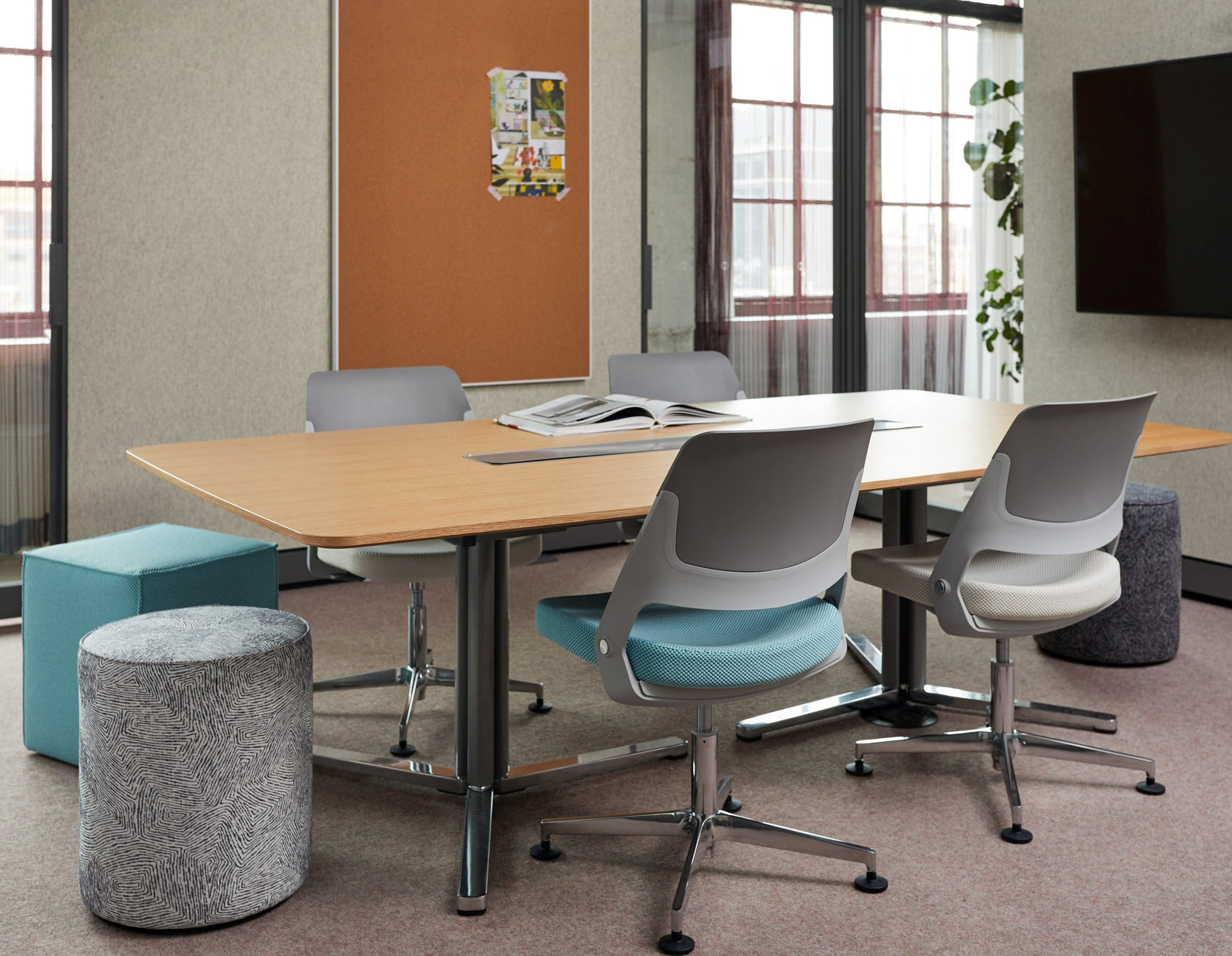 Knoll Ollo Task Chair with Shell Back, 4-Star Base