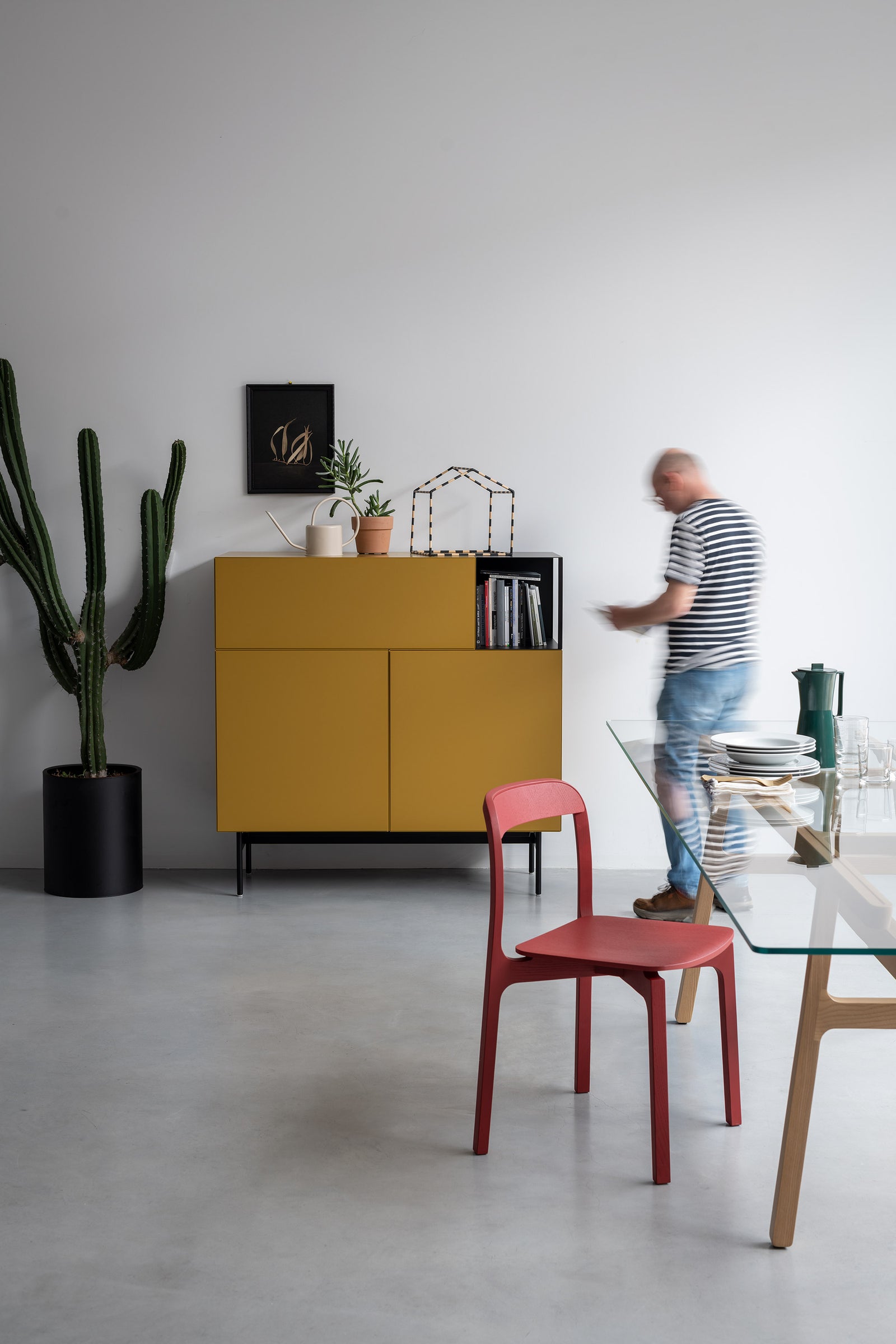 Chaise Contorna