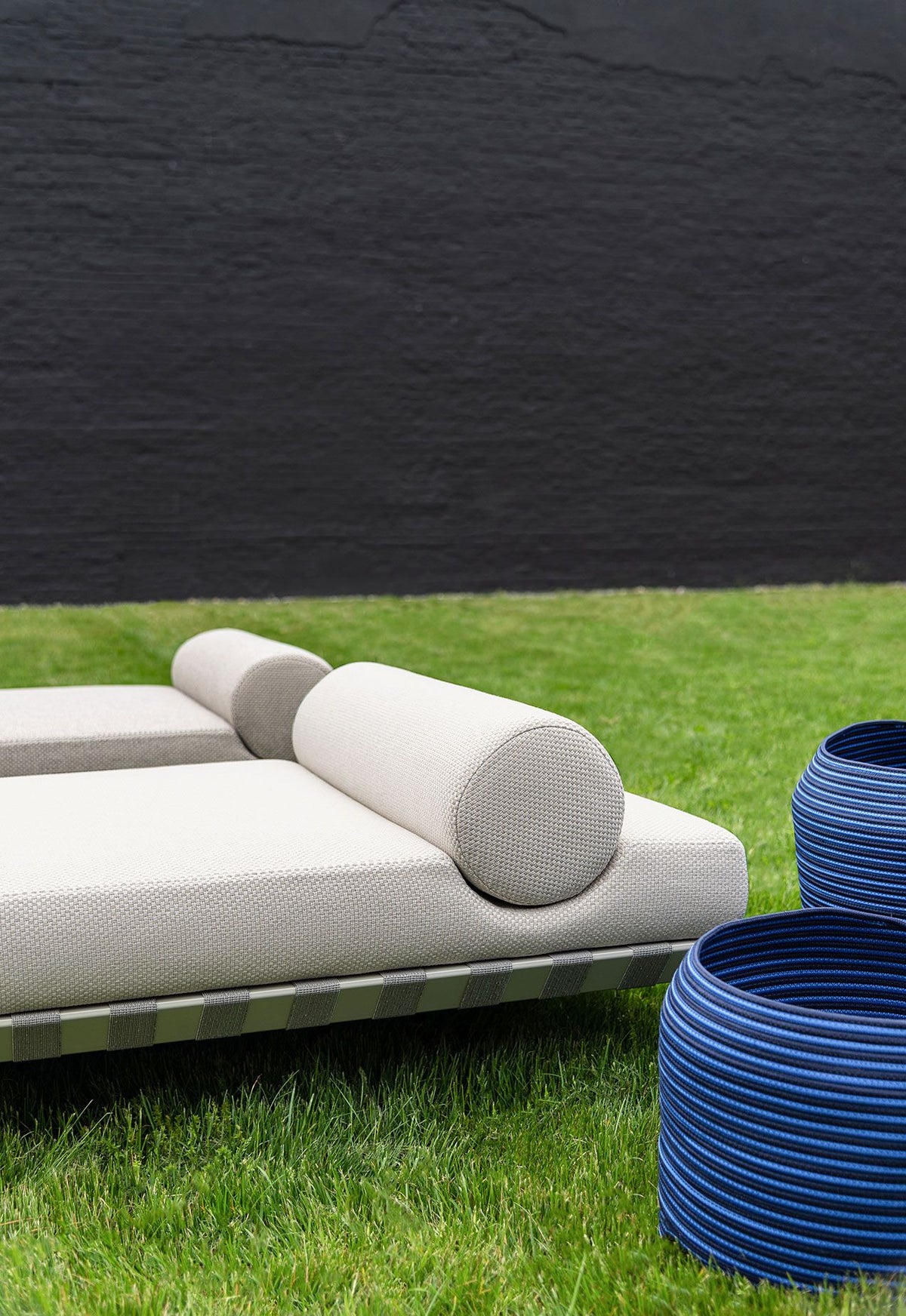 Outdoor Able Sofa by Bensen - gallery 11