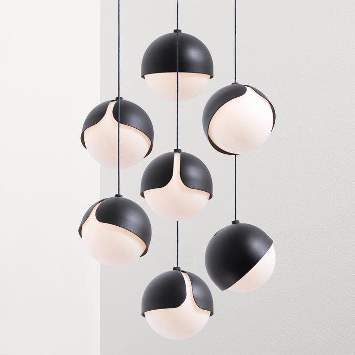Anony Ohm 07 Chandelier