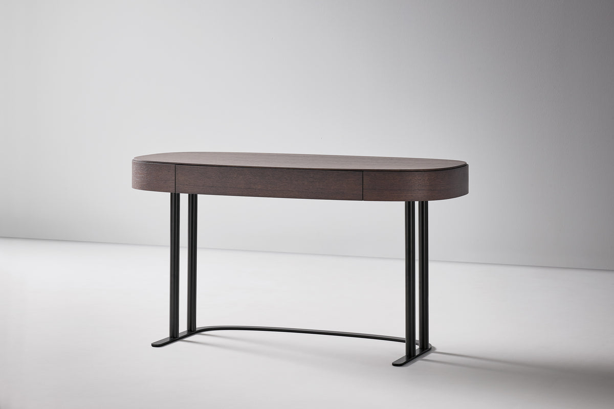 Isabey desk