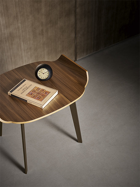 Olos bedside table
