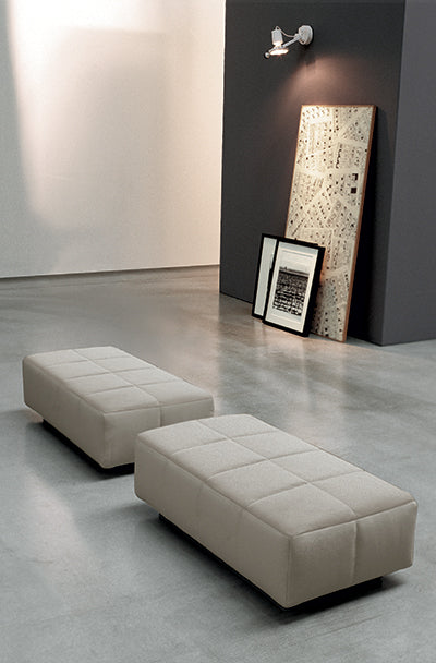 Squaring bench and pouf