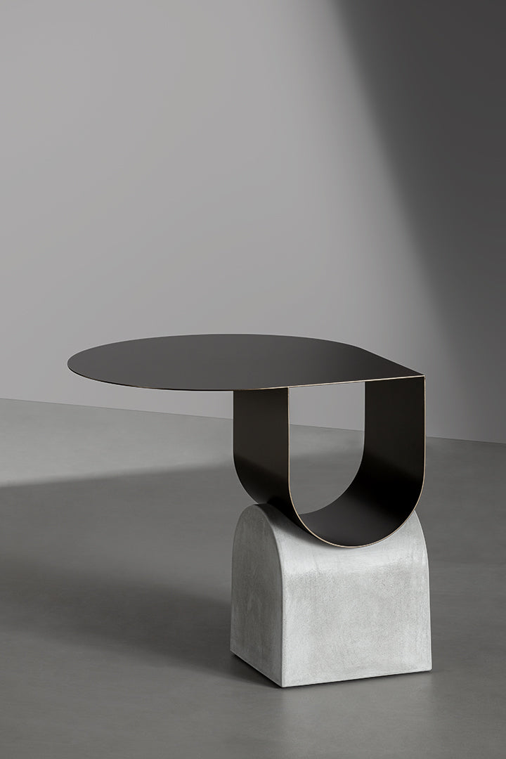 Vague coffee table