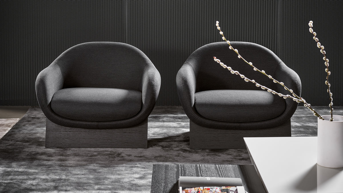 Boolean armchair