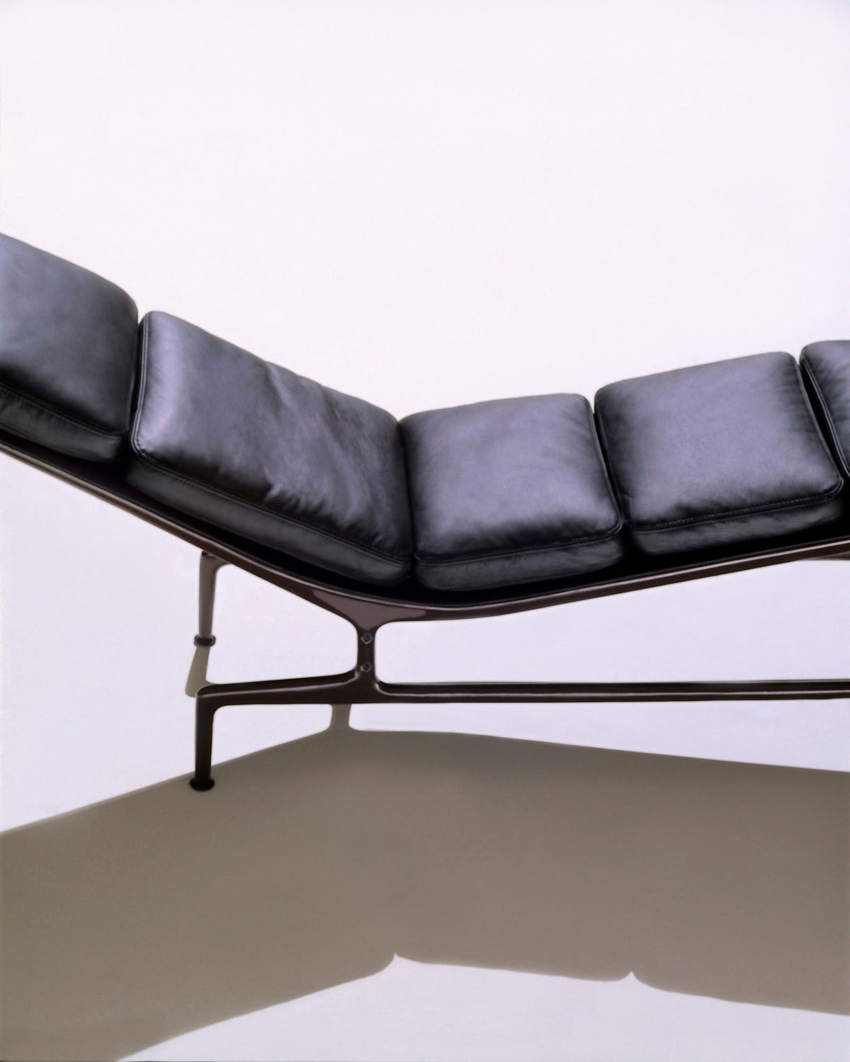 Herman Miller Eames® Chaise