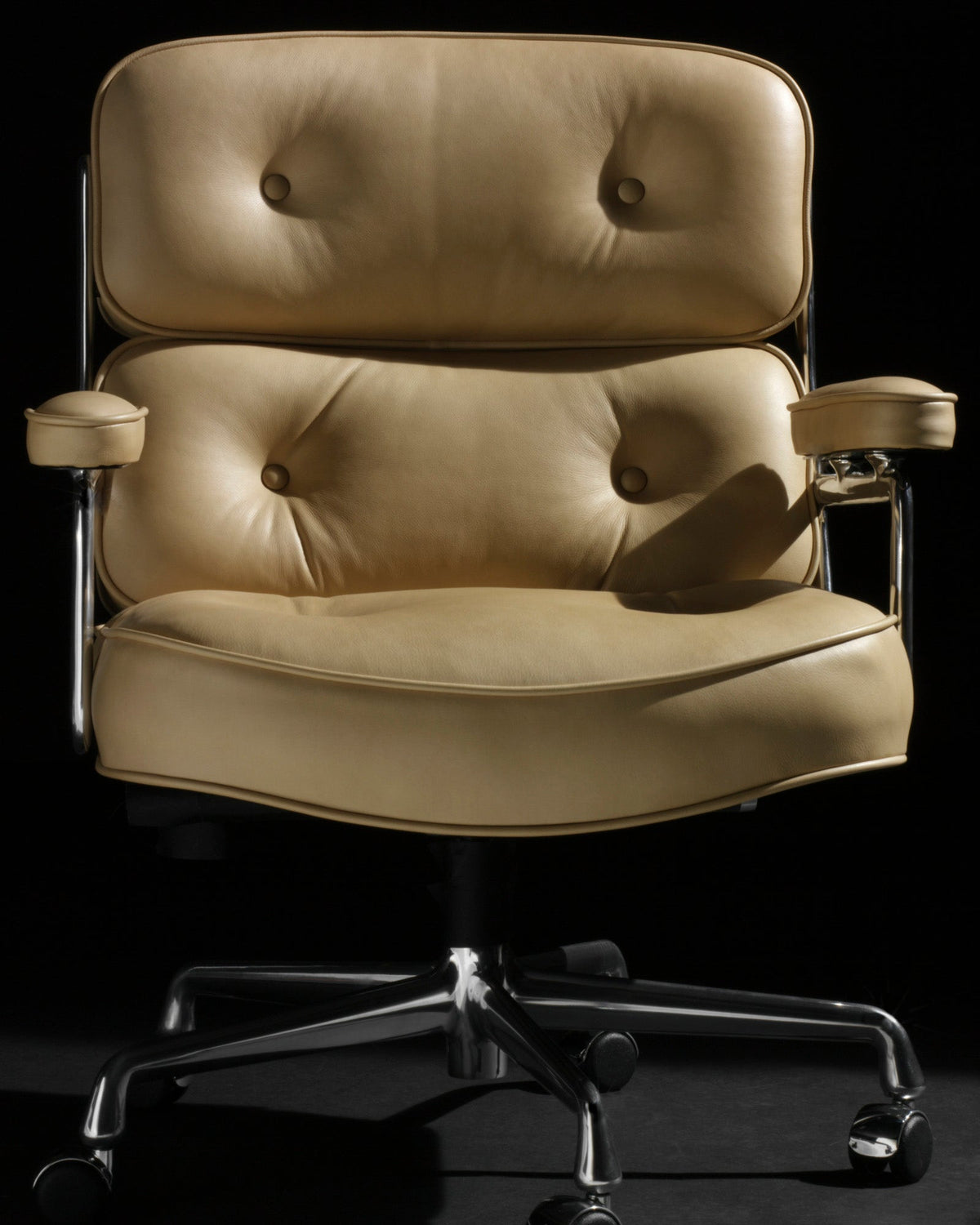 Herman Miller Eames® Executive Chair