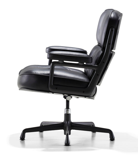 Herman Miller Eames® Executive Chair