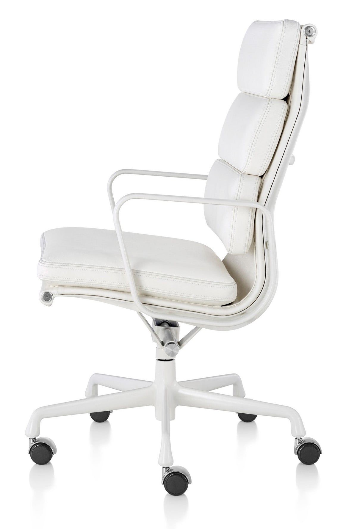 Herman Miller Eames® Soft Pad Executive Chair