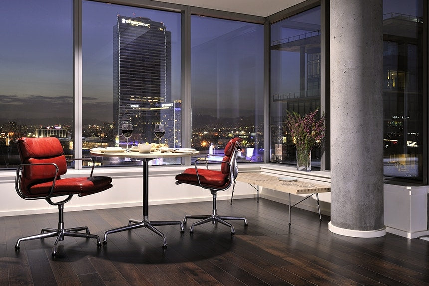 Herman Miller Eames® Soft Pad Management Chair
