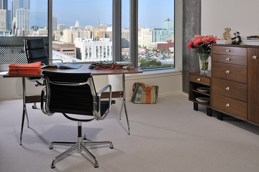 Herman Miller Eames® Aluminum Group Management Chair