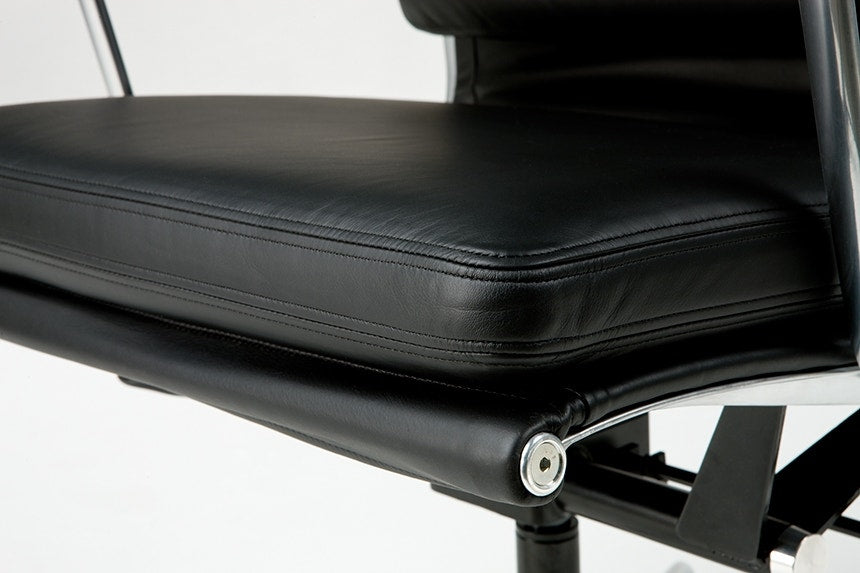 Herman Miller Eames® Soft Pad Executive Chair