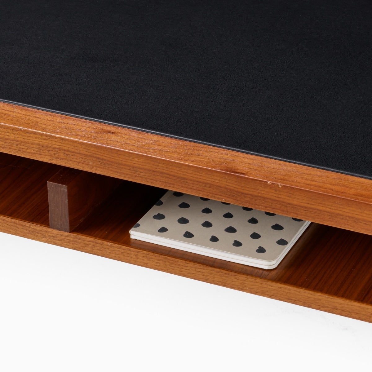 Herman Miller Eames® 2500 Series Executive Desk