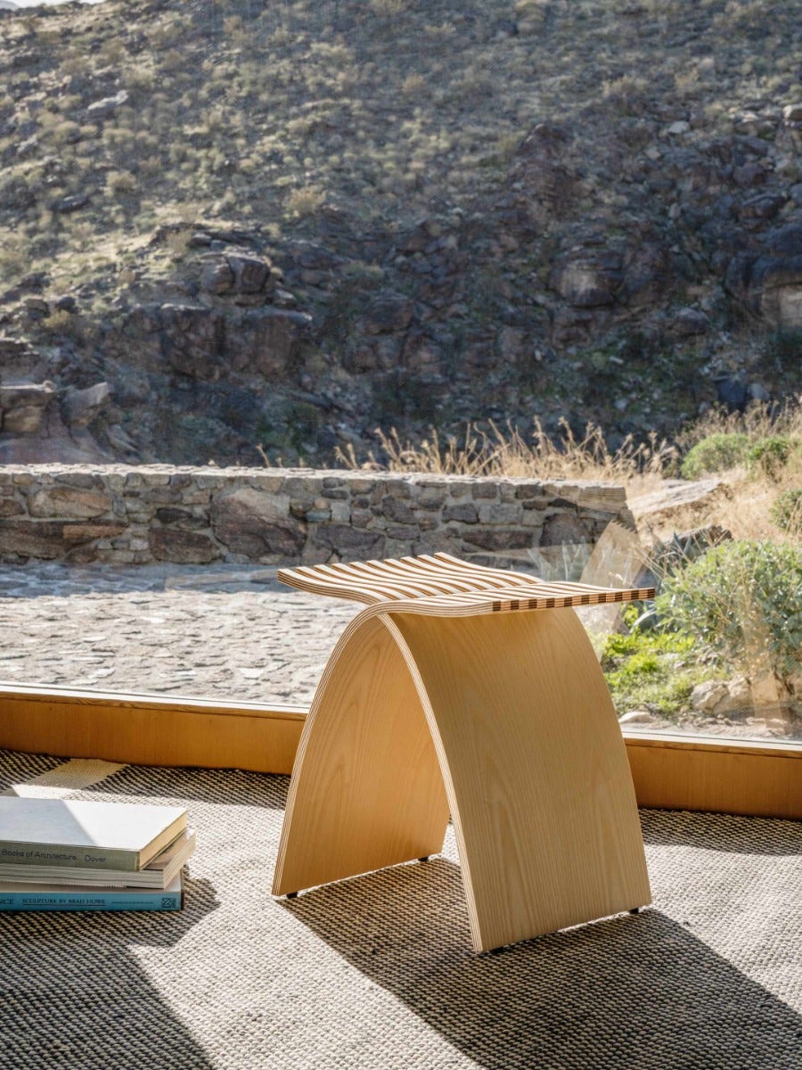 Herman Miller Capelli Stool > Light Ash