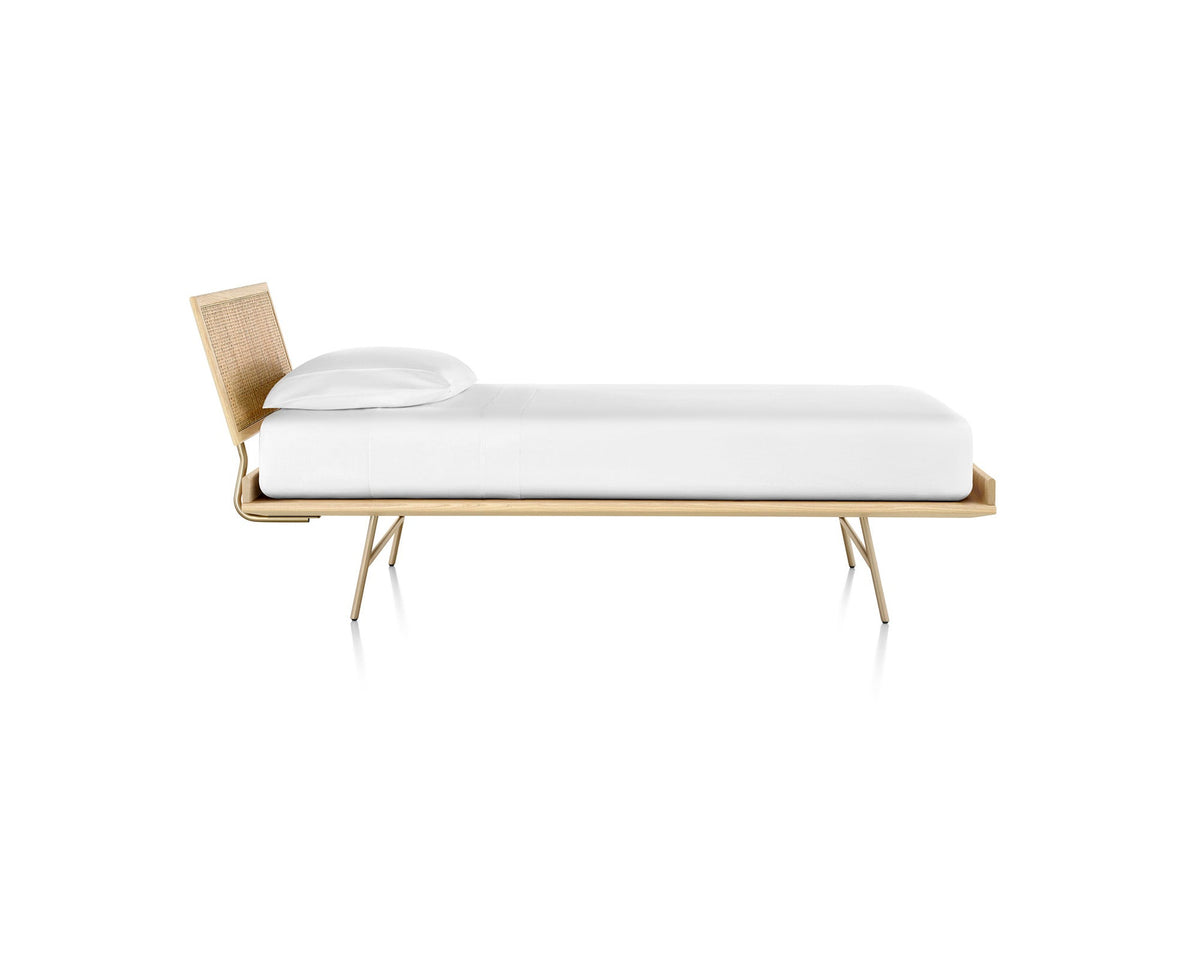 Herman Miller Nelson™ Thin Edge Bed