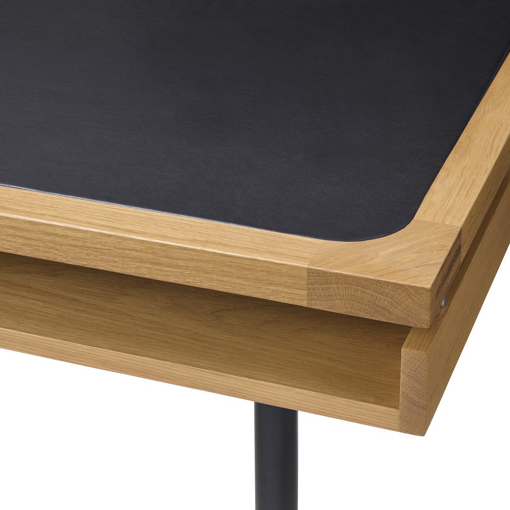 Herman Miller Eames® 2500 Series Executive Desk