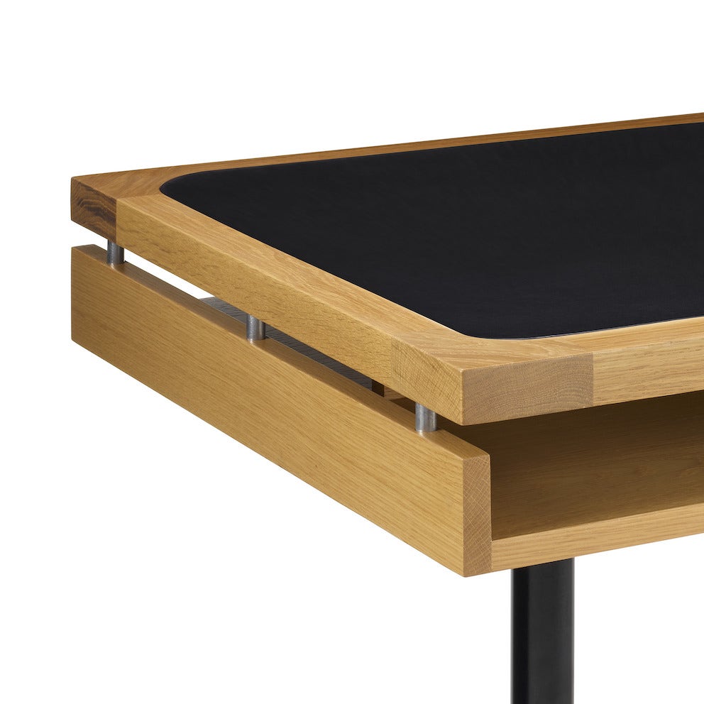 Herman Miller Eames® 2500 Series Executive Desk