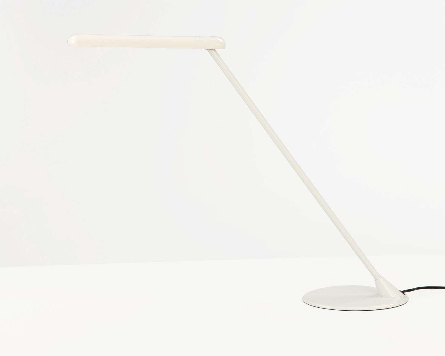 Herman Miller Flute™ Personal Light