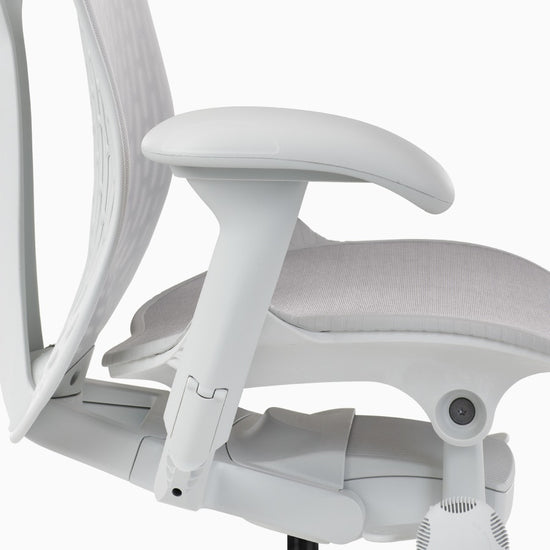 Herman Miller Mirra 2 Stool