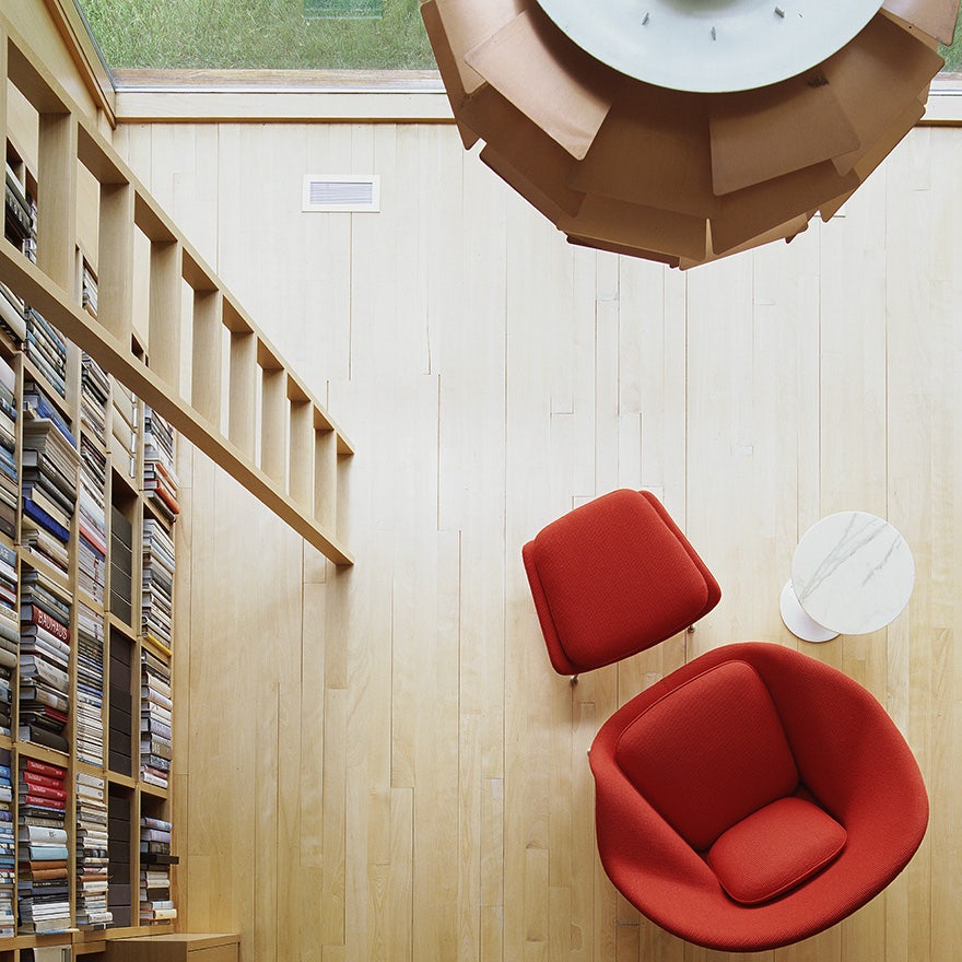 Knoll Saarinen - Womb® Ottoman