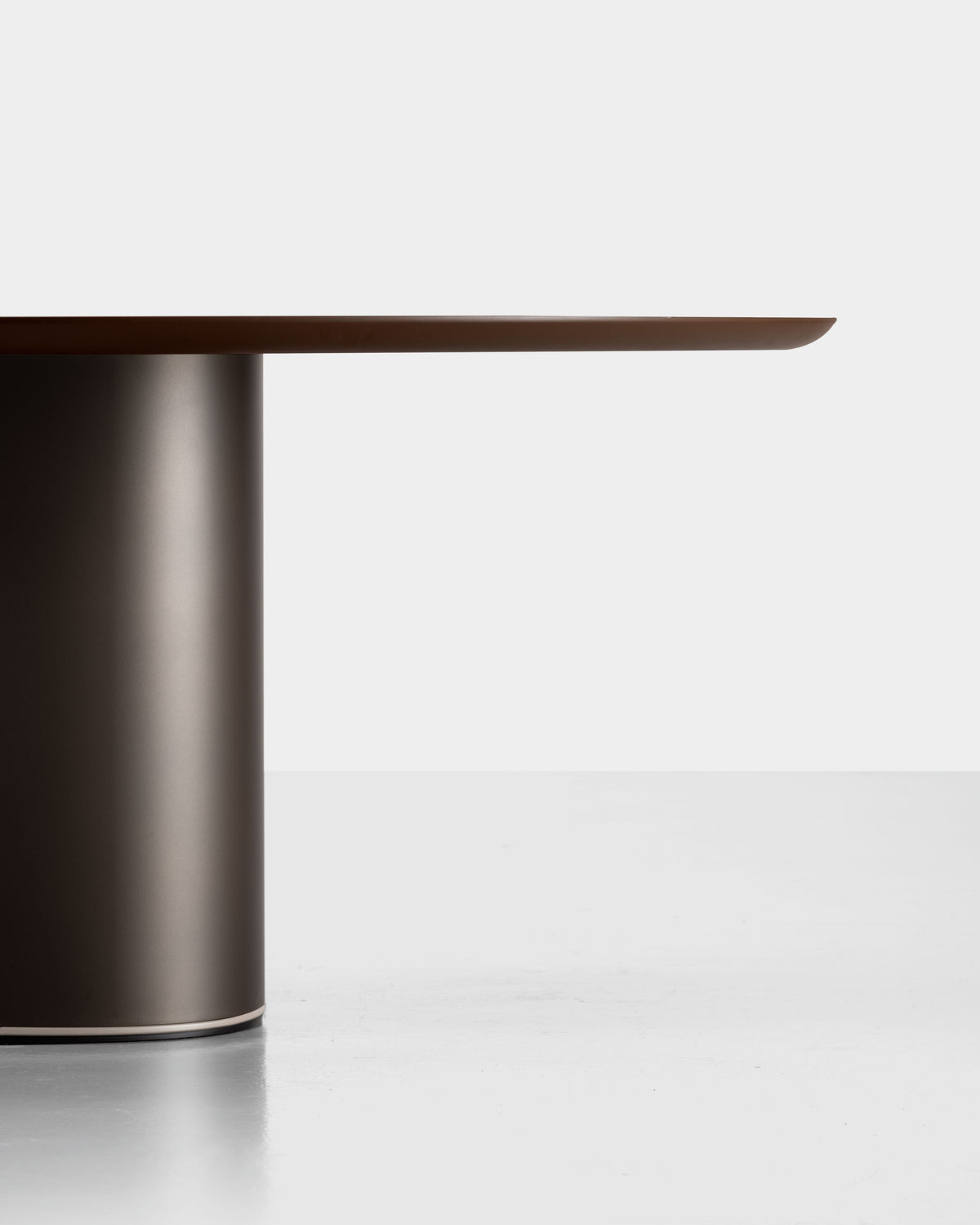 Table Holo Pillar