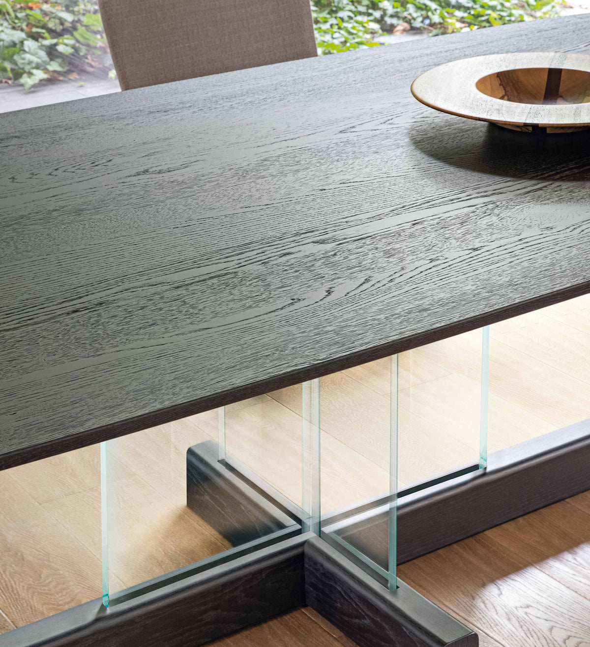Table de salle à manger croisée