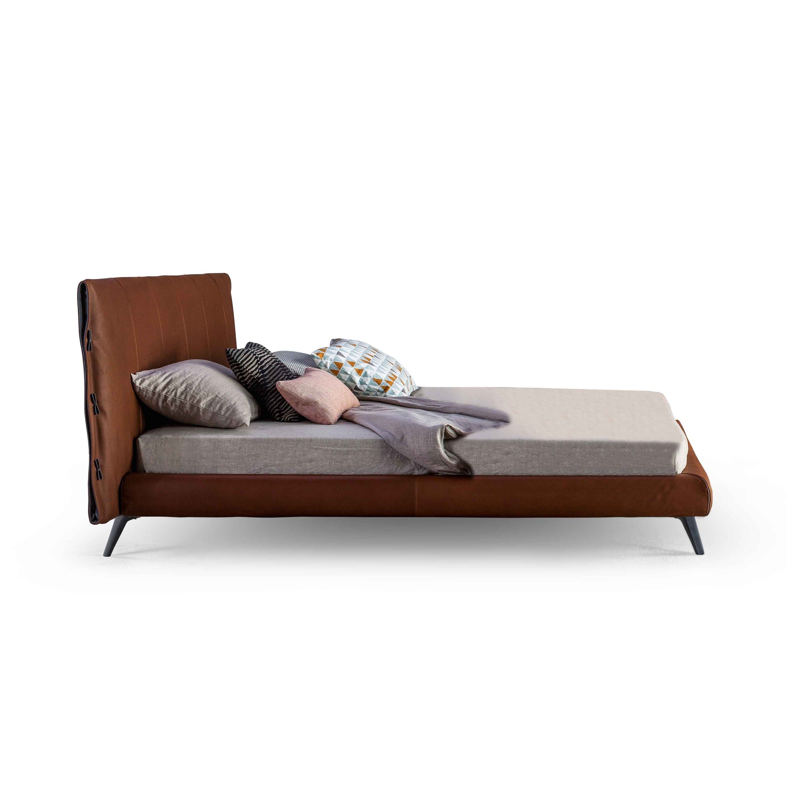 Cuff Bed