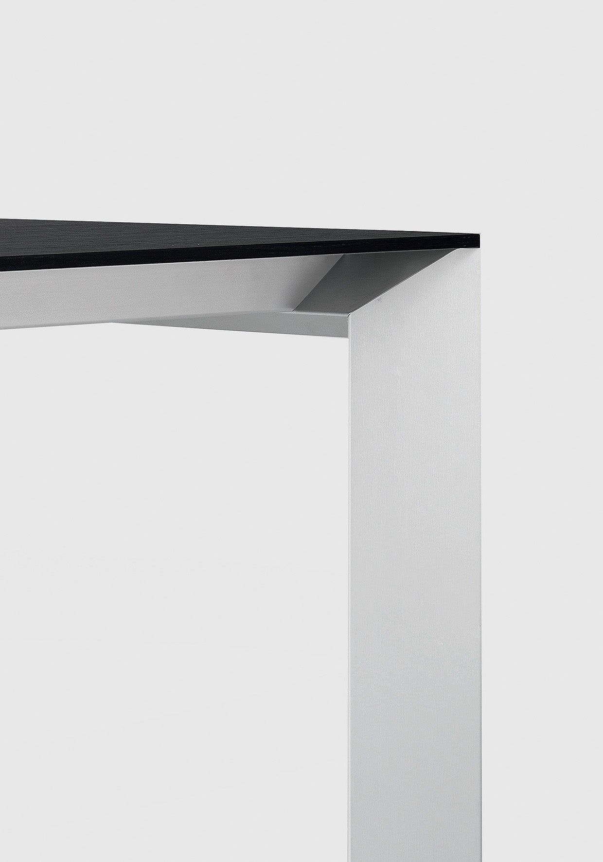 Nori Dining Table