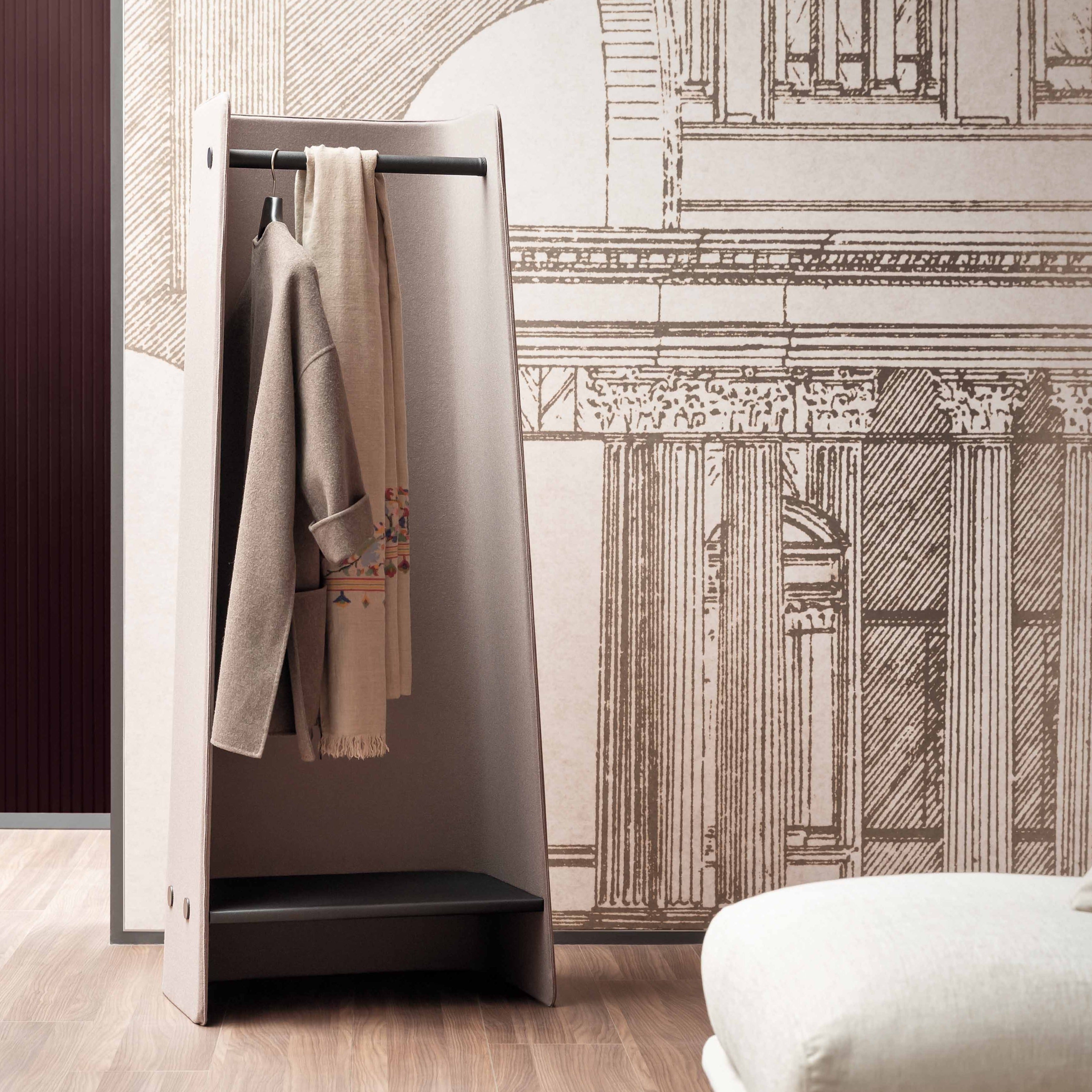 Parentesi Coat Stand