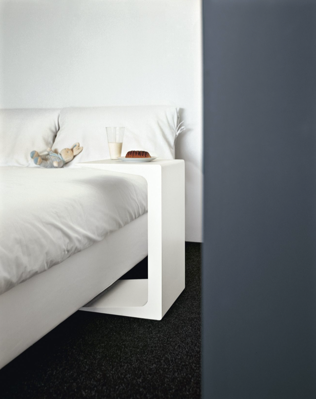 Table d'appoint / Banc / Table de chevet en cuivre